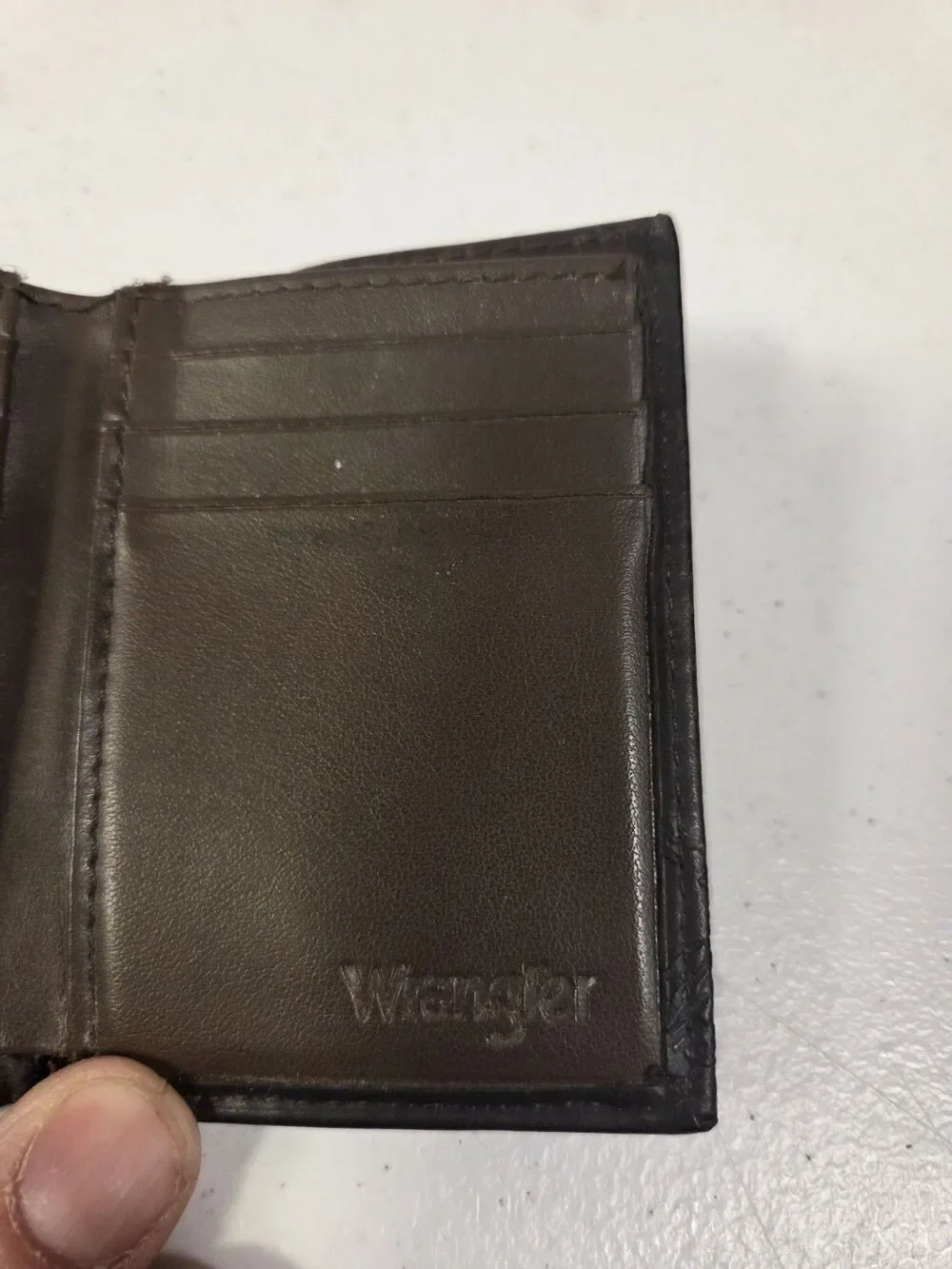 Wrangler Genuine Leather Trifold Wallet Brown Western‎ Embossed Scroll